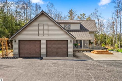 Tiny photo for 3998 N US-23 N, Rogers City, MI 49779 (MLS # 1945252)