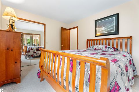 Tiny photo for 3998 N US-23 N, Rogers City, MI 49779 (MLS # 1945252)