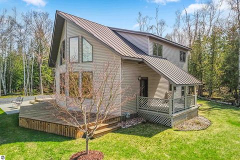 Tiny photo for 3998 N US-23 N, Rogers City, MI 49779 (MLS # 1945252)