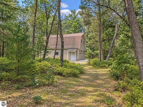 Tiny photo for 3395 W Chappel Woods Trail, National City, MI 48748 (MLS # 1950490)