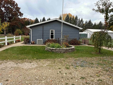 Tiny photo for 4903 E Valley Road, Mt Pleasant, MI 48858 (MLS # 1951951)