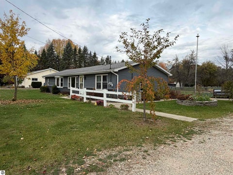 Tiny photo for 4903 E Valley Road, Mt Pleasant, MI 48858 (MLS # 1951951)