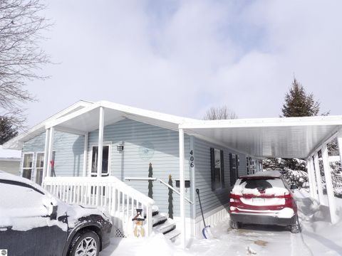 Tiny photo for 406 Fairway Drive, Cadillac, MI 49601 (MLS # 1941828)
