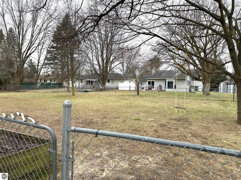 Tiny photo for 209 West Drive, Mt Pleasant, MI 48858 (MLS # 1943155)