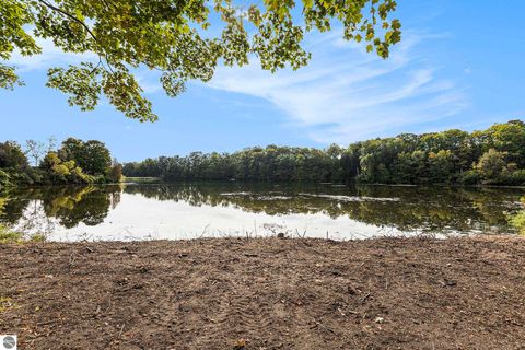 Tiny photo for 00 E Avondale Lane, Traverse City, MI 49684 (MLS # 1943135)