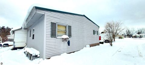 Tiny photo for 4774 N Flamingo Drive, Traverse City, MI 49685 (MLS # 1941123)