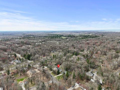 Tiny photo for 202 Forestville Road, Houghton Lake, MI 48629 (MLS # 1944339)