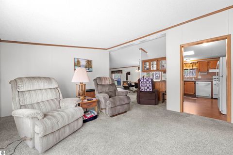Tiny photo for 202 Forestville Road, Houghton Lake, MI 48629 (MLS # 1944339)