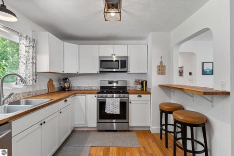 Tiny photo for 875 Indian Trail Boulevard, Traverse City, MI 49686 (MLS # 1948045)
