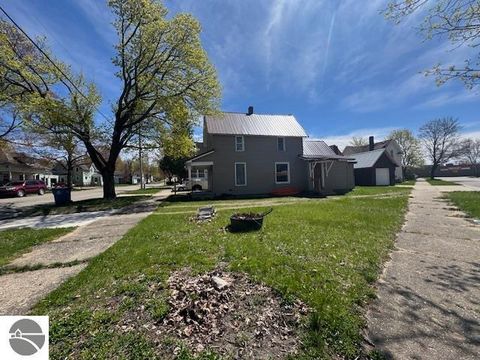 Tiny photo for 817 N Simons Street, Cadillac, MI 49601 (MLS # 1944710)