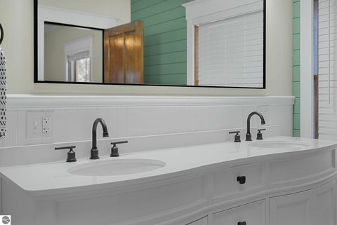 Tiny photo for 754 E Division Street, Cadillac, MI 49601 (MLS # 1941177)