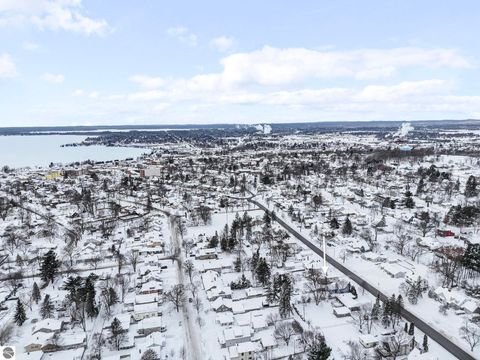 Tiny photo for 754 E Division Street, Cadillac, MI 49601 (MLS # 1941177)