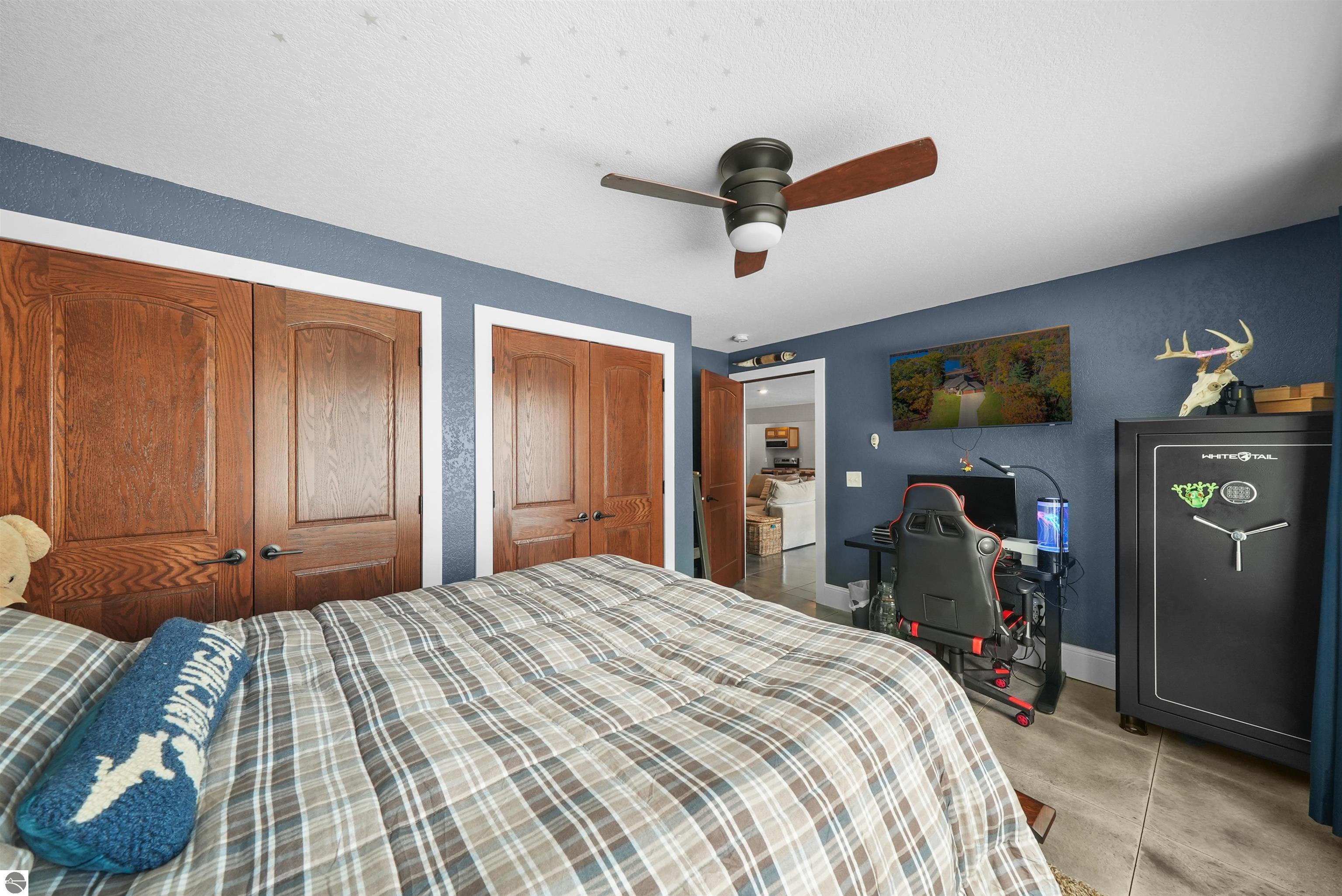 248 S Carolyn Dr, Lake City, MI, 49651, USA, 5 Bedrooms Bedrooms, ,3 BathroomsBathrooms,Residential,Active,248 S Carolyn Dr,1943250