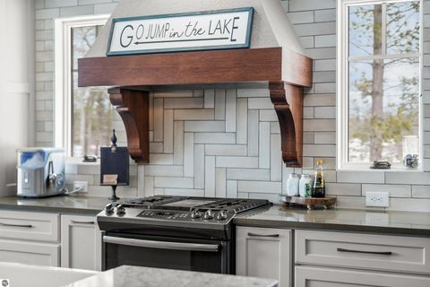 Tiny photo for 248 S Carolyn Drive, Lake City, MI 49651 (MLS # 1943250)