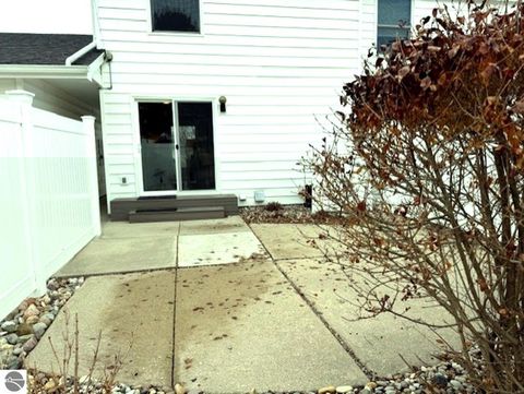 Tiny photo for 1700 Piper Place #E, Alma, MI 48801 (MLS # 1942455)