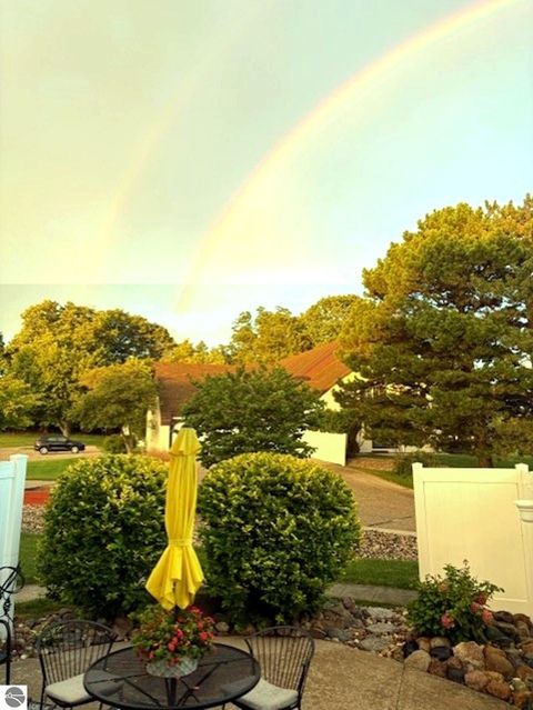 Tiny photo for 1700 Piper Place #E, Alma, MI 48801 (MLS # 1942455)