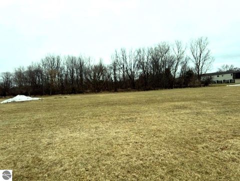 Tiny photo for 1700 Piper Place #E, Alma, MI 48801 (MLS # 1942455)