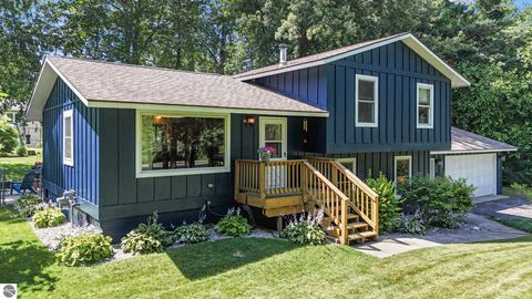 Photo of 6341 Applewood Lane, Williamsburg, MI 49690 (MLS # 1941467)