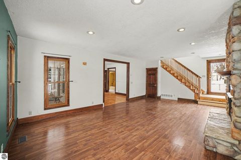 Tiny photo for 105 N 4th Street, Shepherd, MI 48883 (MLS # 1941960)