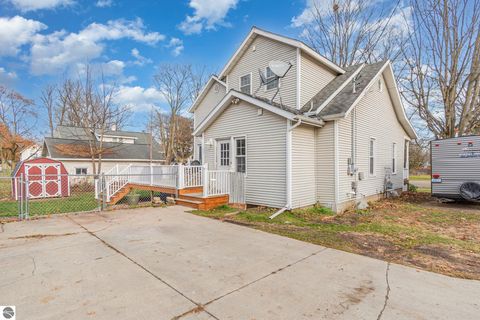 Tiny photo for 105 N 4th Street, Shepherd, MI 48883 (MLS # 1941960)