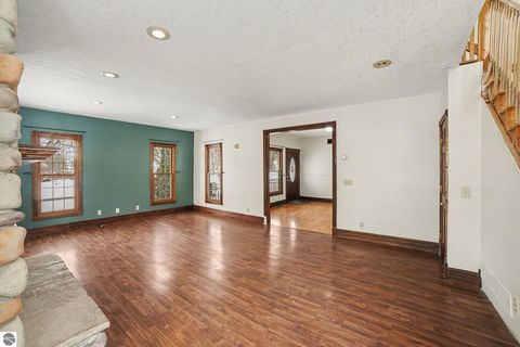 Tiny photo for 105 N 4th Street, Shepherd, MI 48883 (MLS # 1941960)