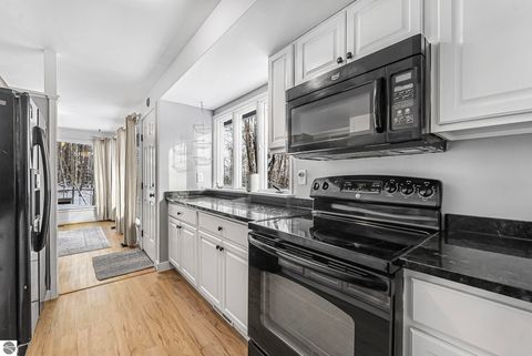 Tiny photo for 1404 Wayne Street, Traverse City, MI 49684 (MLS # 1941682)