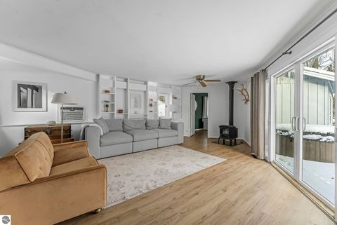 Tiny photo for 1404 Wayne Street, Traverse City, MI 49684 (MLS # 1941682)