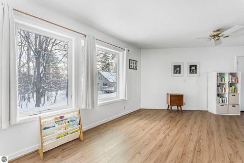 Tiny photo for 1404 Wayne Street, Traverse City, MI 49684 (MLS # 1941682)