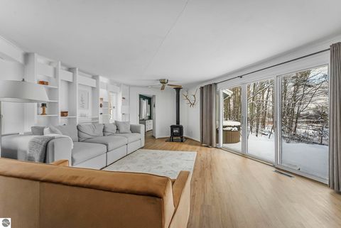 Tiny photo for 1404 Wayne Street, Traverse City, MI 49684 (MLS # 1941682)