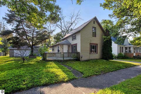 Tiny photo for 803 Joseph Street, Bay City, MI 48706 (MLS # 1949067)