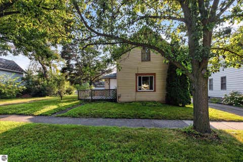 Tiny photo for 803 Joseph Street, Bay City, MI 48706 (MLS # 1949067)
