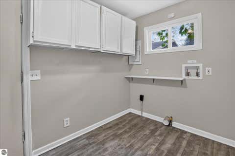 Tiny photo for 803 Joseph Street, Bay City, MI 48706 (MLS # 1949067)