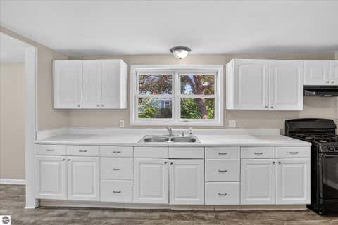 Tiny photo for 803 Joseph Street, Bay City, MI 48706 (MLS # 1949067)
