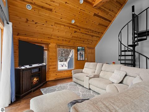 Tiny photo for 9131 W Jennings Road, Lake City, MI 49651 (MLS # 1941818)