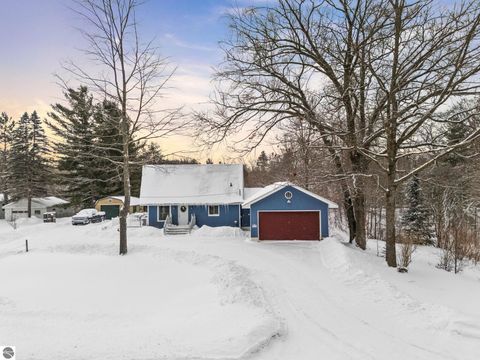 Tiny photo for 9131 W Jennings Road, Lake City, MI 49651 (MLS # 1941818)