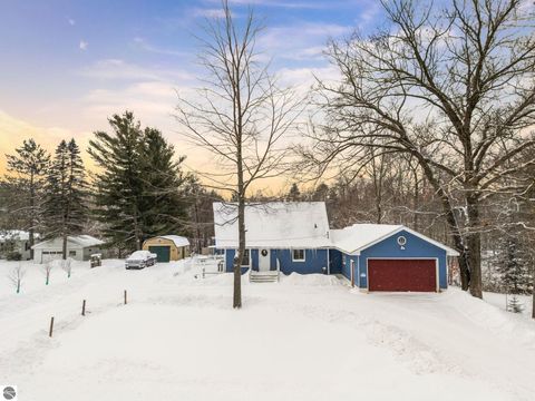 Tiny photo for 9131 W Jennings Road, Lake City, MI 49651 (MLS # 1941818)