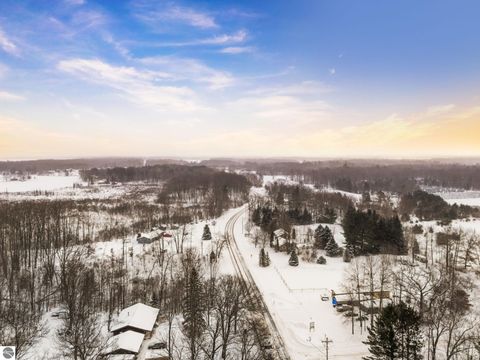 Tiny photo for 9131 W Jennings Road, Lake City, MI 49651 (MLS # 1941818)