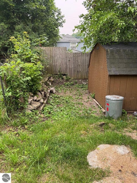 Tiny photo for 233 Second Avenue, Manistee, MI 49660 (MLS # 1948134)