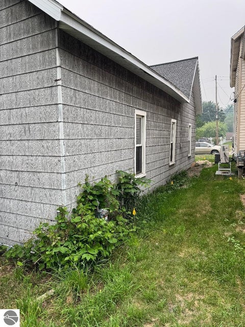 Tiny photo for 233 Second Avenue, Manistee, MI 49660 (MLS # 1948134)