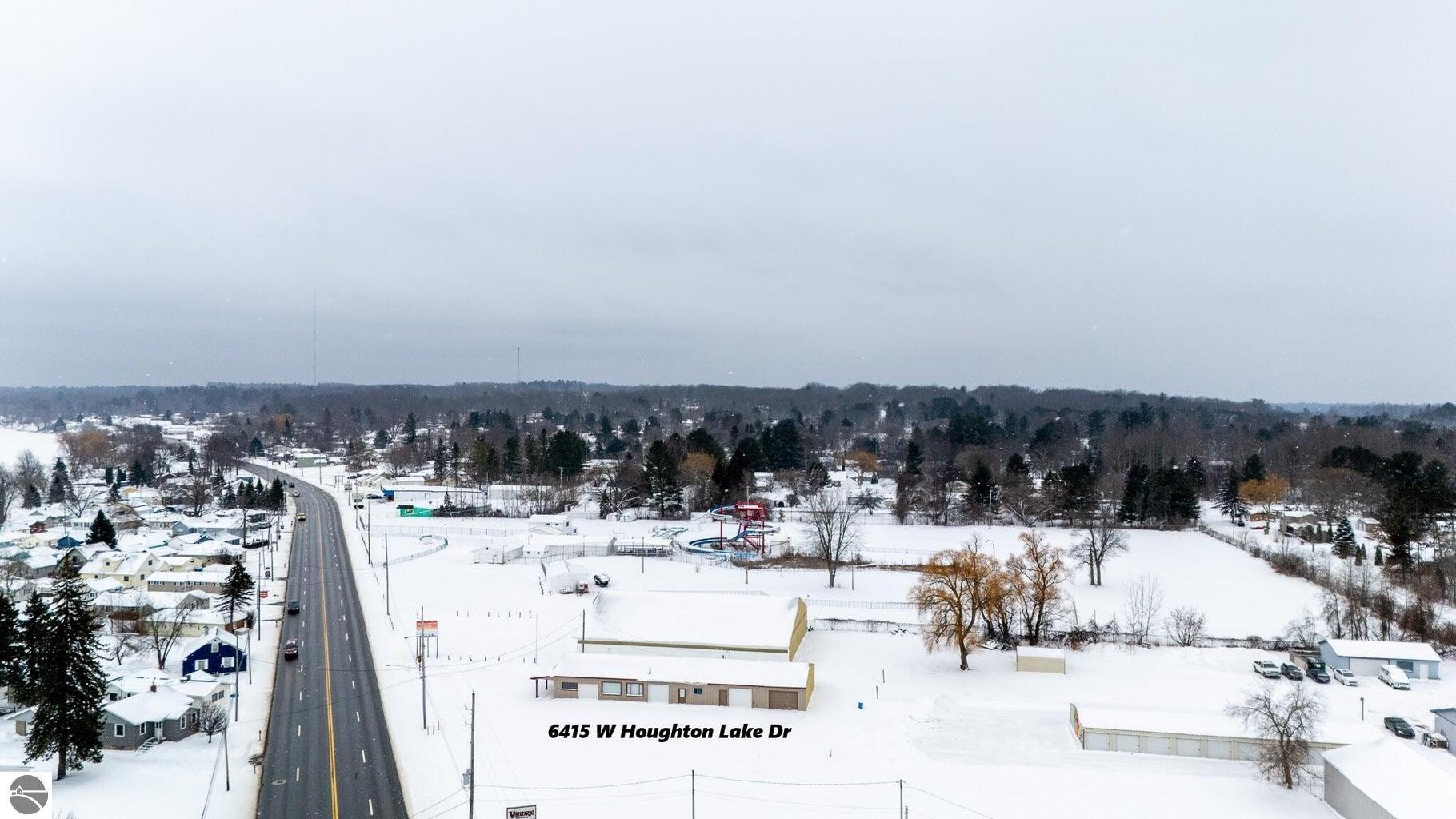 Photo 1 of 15 — 6415 W Houghton Lake Drive, Houghton Lake, MI 48629