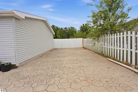 Tiny photo for 874 Crestwood Lane, Traverse City, MI 49686 (MLS # 1951155)