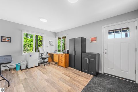 Tiny photo for 3058 Ishpeming Trail, Traverse City, MI 49686 (MLS # 1946782)