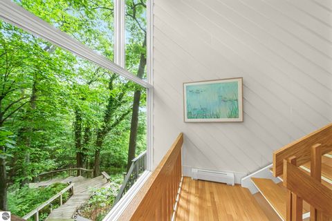Tiny photo for 3058 Ishpeming Trail, Traverse City, MI 49686 (MLS # 1946782)
