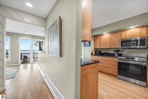 Tiny photo for 3058 Ishpeming Trail, Traverse City, MI 49686 (MLS # 1946782)