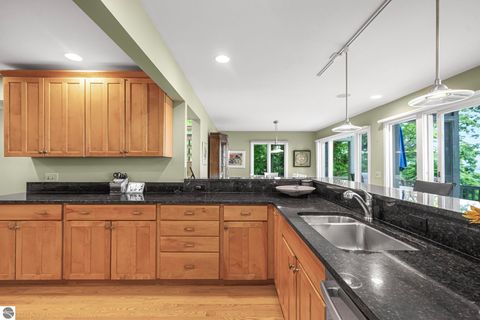 Tiny photo for 3058 Ishpeming Trail, Traverse City, MI 49686 (MLS # 1946782)