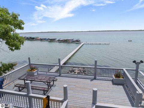 Tiny photo for 3058 Ishpeming Trail, Traverse City, MI 49686 (MLS # 1946782)