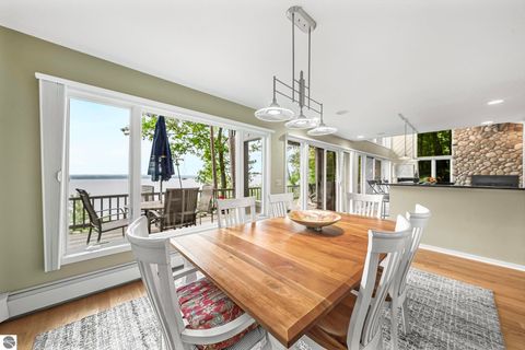 Tiny photo for 3058 Ishpeming Trail, Traverse City, MI 49686 (MLS # 1946782)