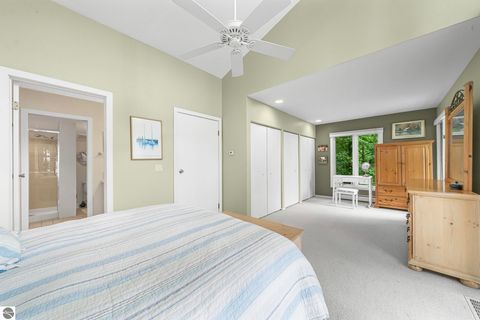 Tiny photo for 3058 Ishpeming Trail, Traverse City, MI 49686 (MLS # 1946782)