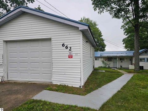 Tiny photo for 662 N Lakeview Drive, Hale, MI 48739 (MLS # 1947186)
