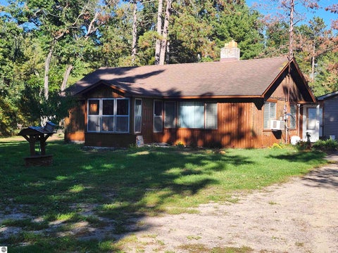 Tiny photo for 5810 E Esmond Road, Hale, MI 48739 (MLS # 1951270)